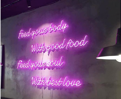 Instagram Business Hacks: How To Generate Growth Using Neon Signs